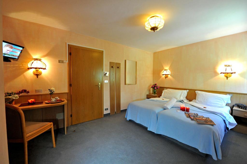 Hotel Etoile De Neige Валтурненче Екстериор снимка
