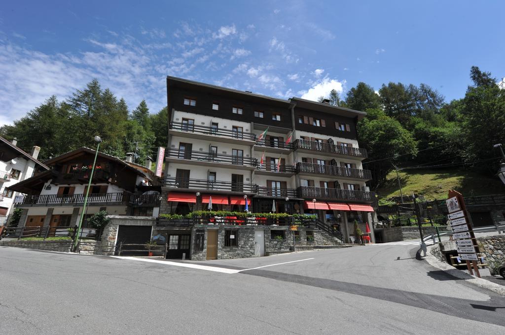 Hotel Etoile De Neige Валтурненче Екстериор снимка